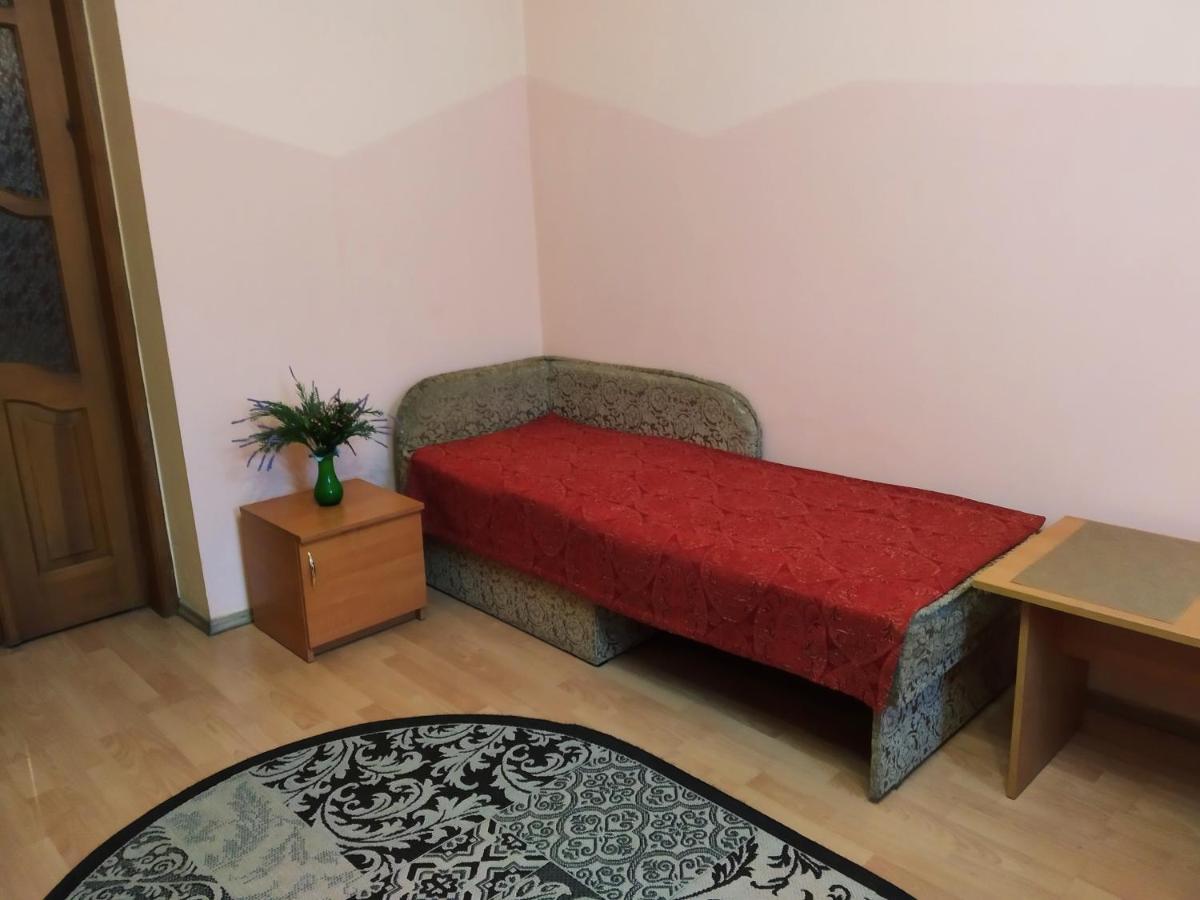 Apartment Near St. Elizabeth Church リヴィウ エクステリア 写真